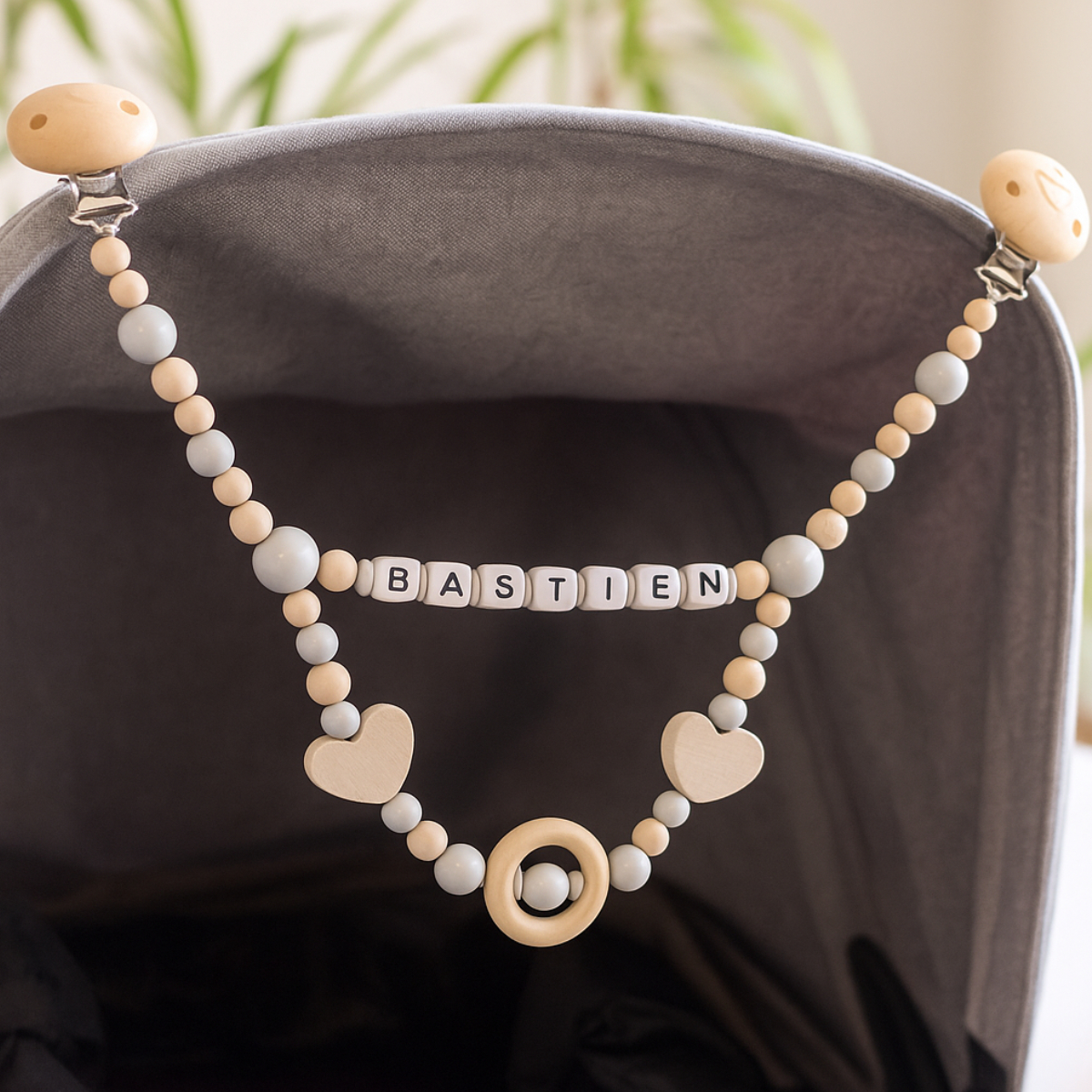 Baby-Kette, Perlenkette, Holzperlen, Herzanhänger, Namensperlenkette