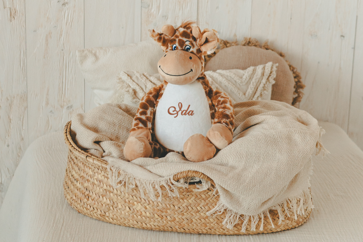 Plüschtier, Giraffe, Korb, Kuscheldecke, Personalisierter Name