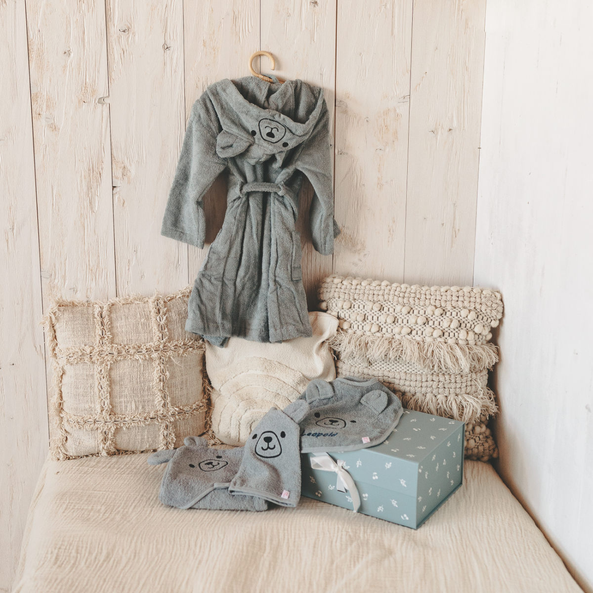 Spannend, Bademantel, Kuscheltuch?, Kleidung, Grau
