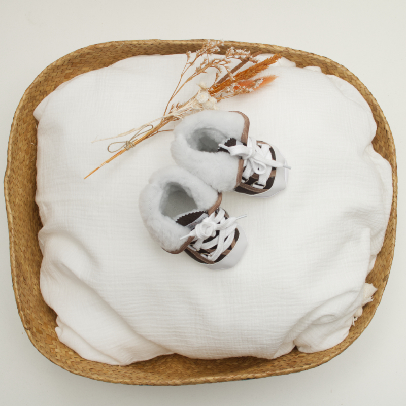 baby shoes, booties, soft, fleece, basket