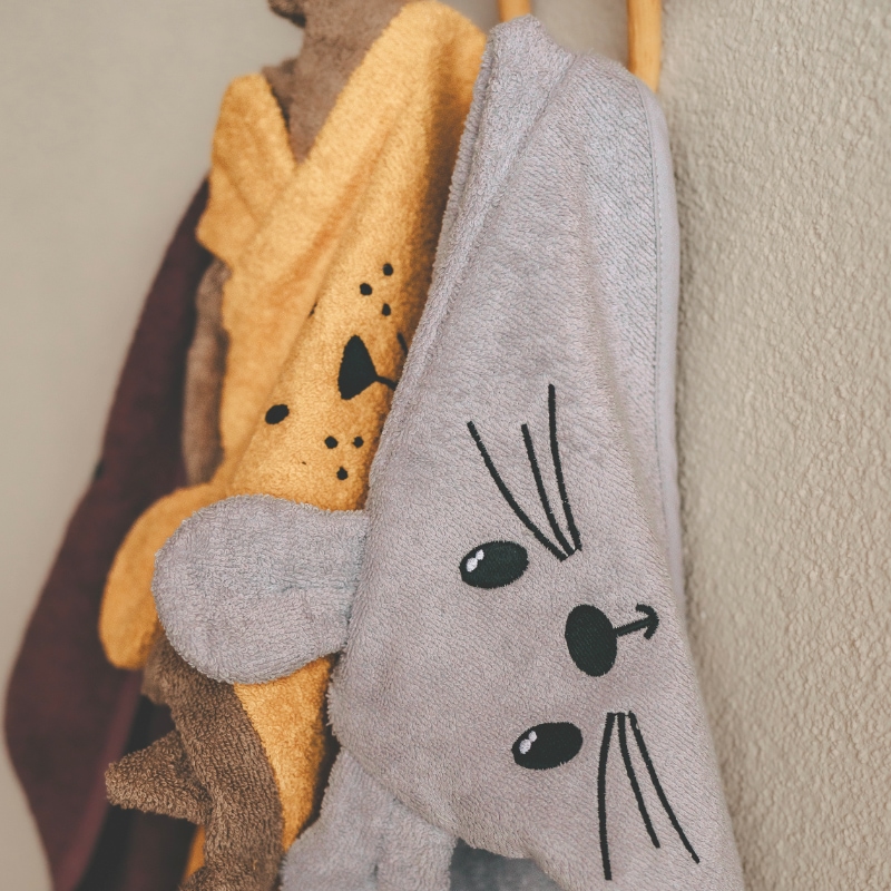 teddy, plush, blanket, cat design, gray