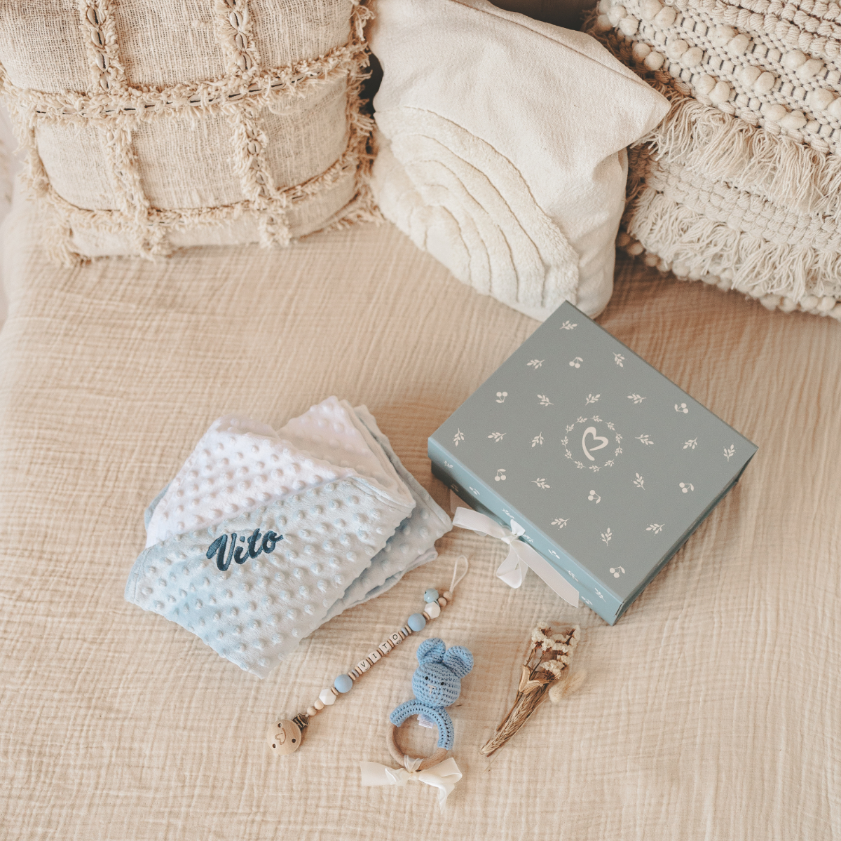baby-blanket, minky, blau, geschenkbox, zubehör