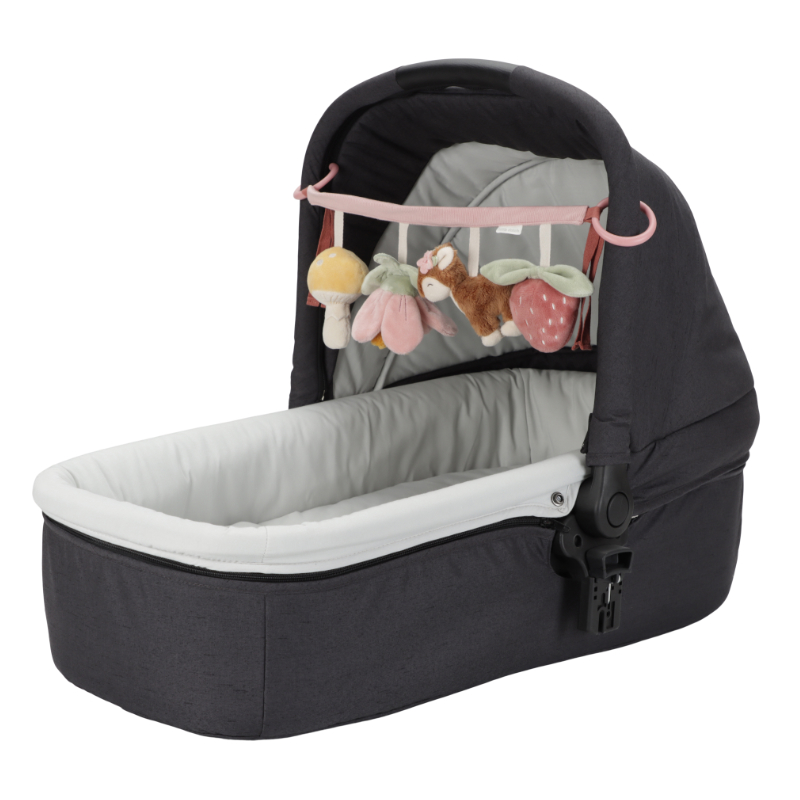 baby bassinet, travel bassinet, carrying handle, soft interior, hanging toys
