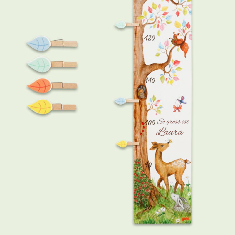 Höhenmesslatte, Holzmaßstab, Waldtiere, Hirsch, bunte Blätter
