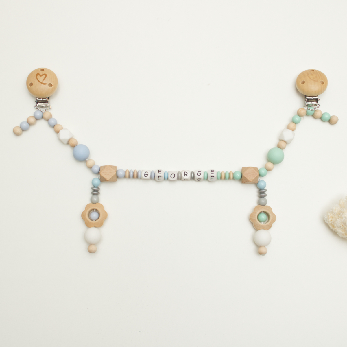 Baby-Teether, Perlenkette, Holzclips, Pastellperlen, Buchstabenperlen