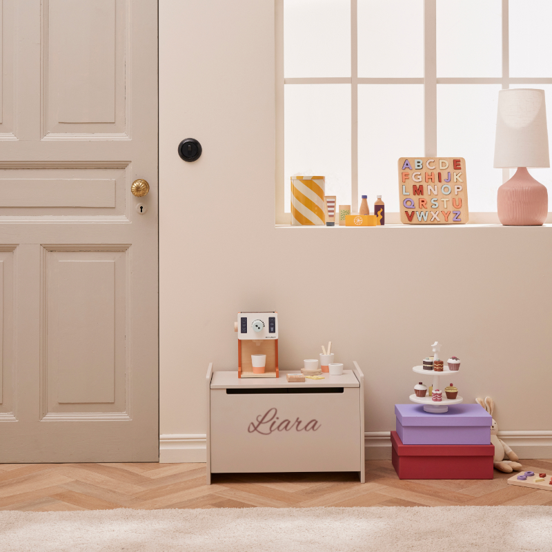 Kinderzimmer, Spielzeug, Kaffeemaschine, Tee-Set, Alphabet-Holzspielzeug