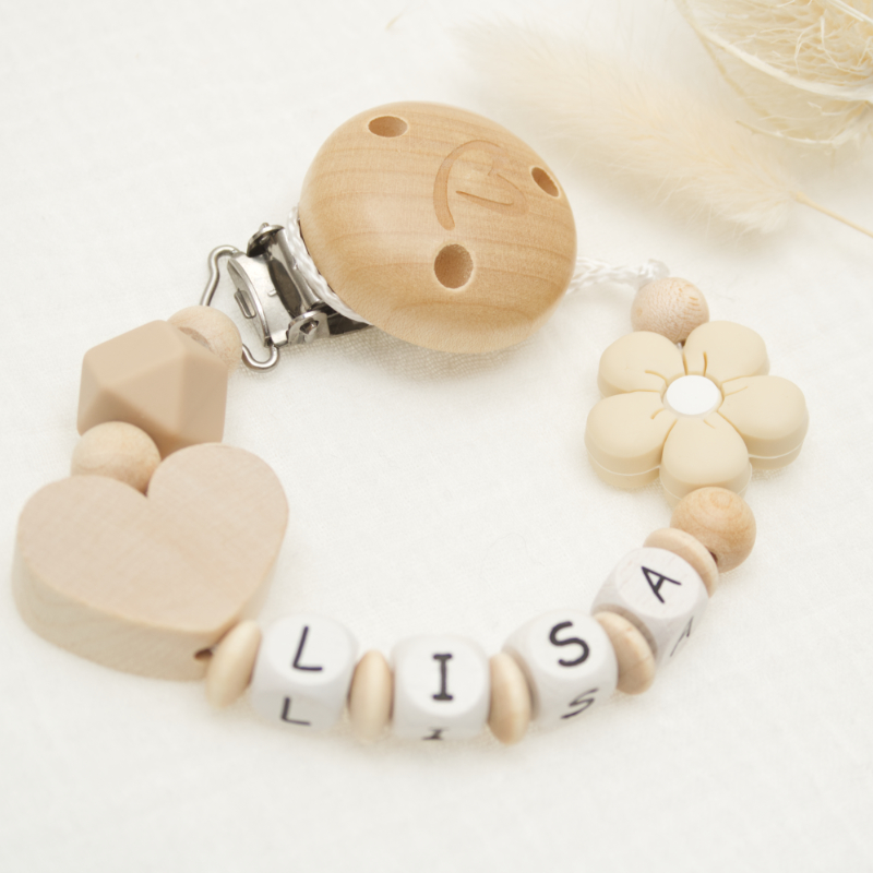 holzbaby,  Schnullerclip, Perlenarmband, neutral beige,  Buchstabenperlen A-L-I-S-A