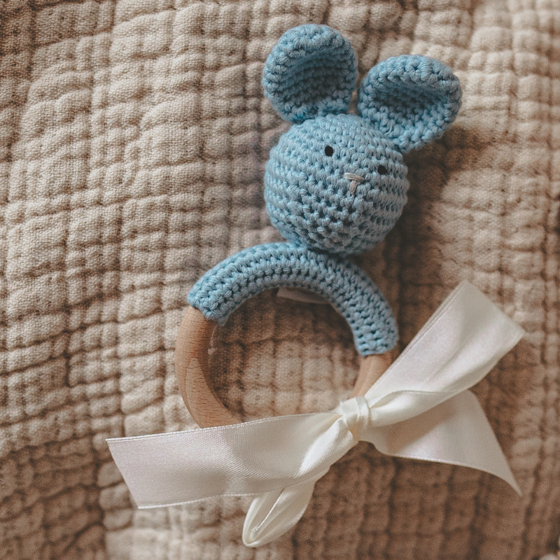 amigurumi, Hase, Schüttelspielzeug, Baby-Spielzeug, gestrickt