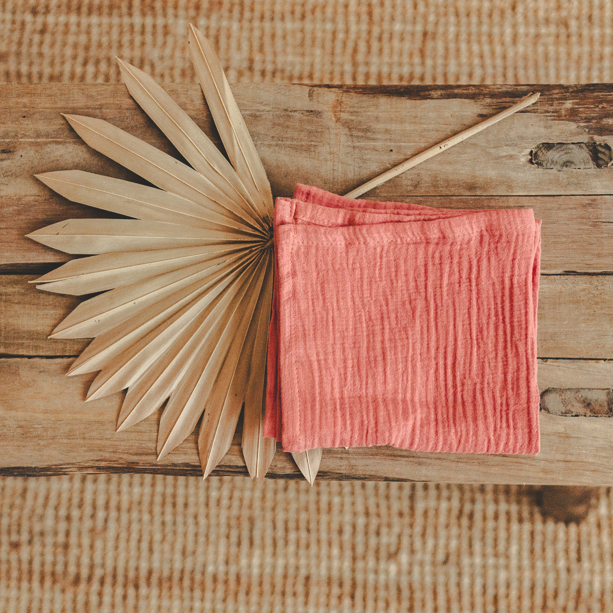 handtuch, rauteform, palmblatt, kugeltuch, rotes textile