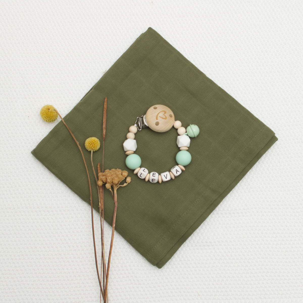 baby armband, Perlenarmband, Holzperle, mintgrün, personalisierter name