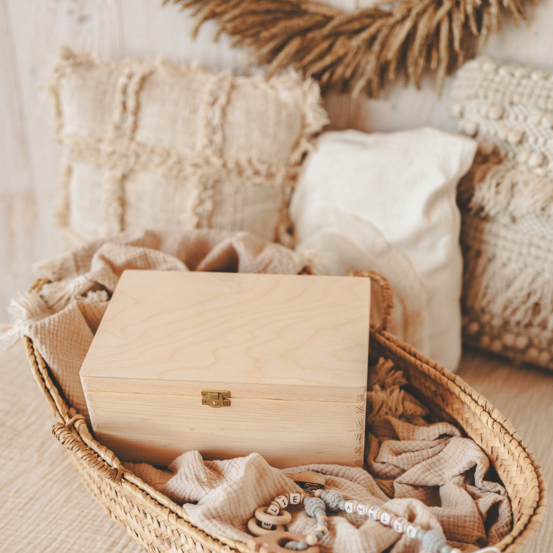 Holzbox, Box aus Holz, Tragekorb, Korb, Holzbox mit Scharnier