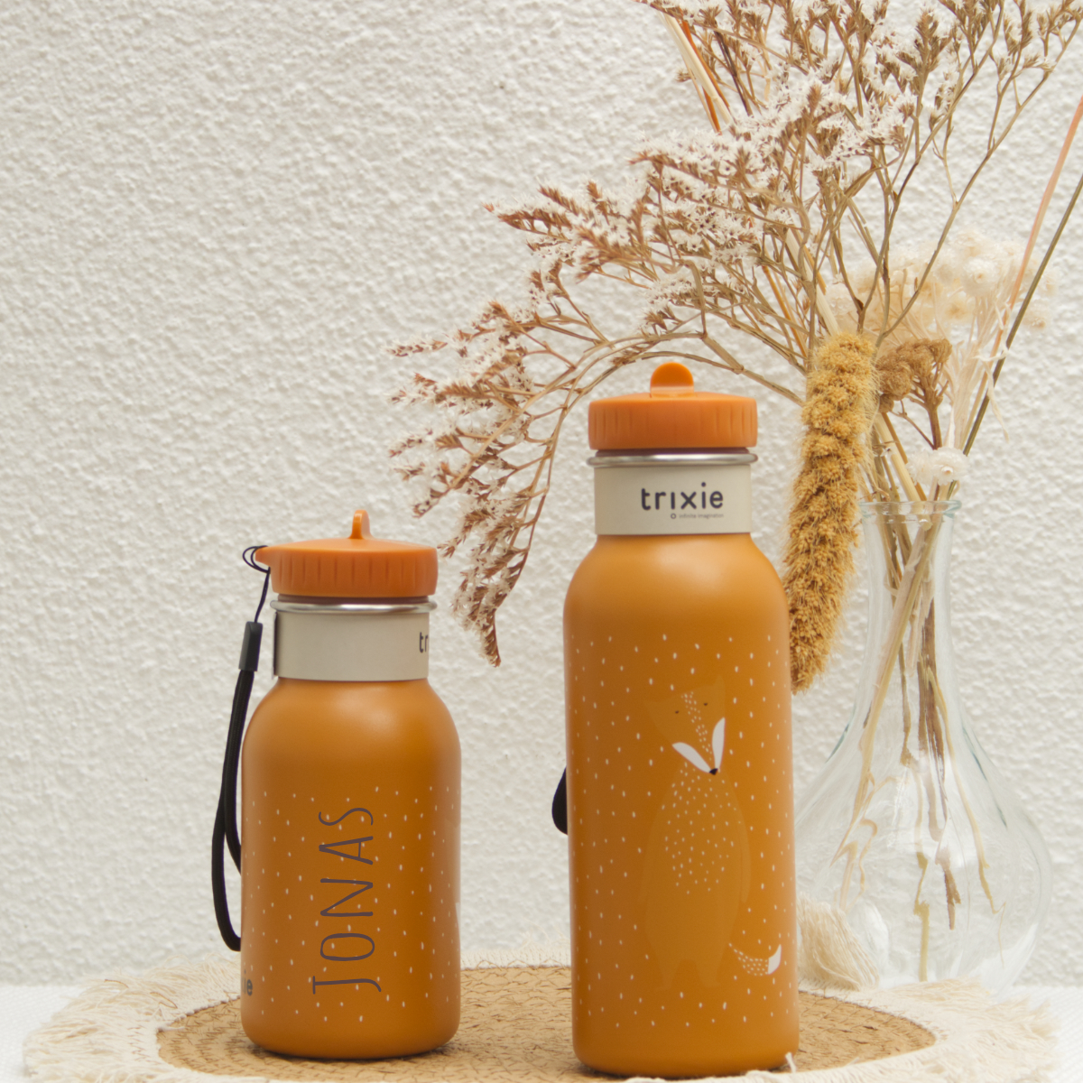 Kinderflasche, Trinkflasche, Orangene Flasche, Strohhalmlose Flasche, Praxismaterial