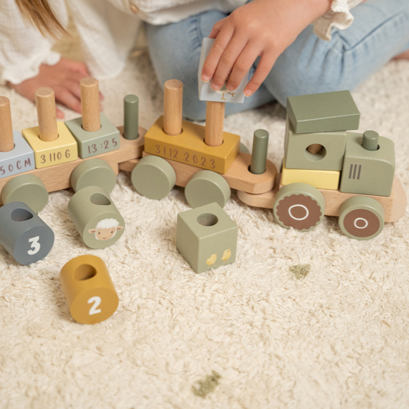 Holzspielzeug, Kugelbahn, Bausteine, Zugset, Kinderzimmer