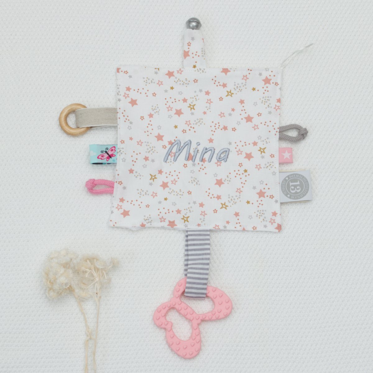 baby, soft toy, sensory tag, sternchenmuster, name label