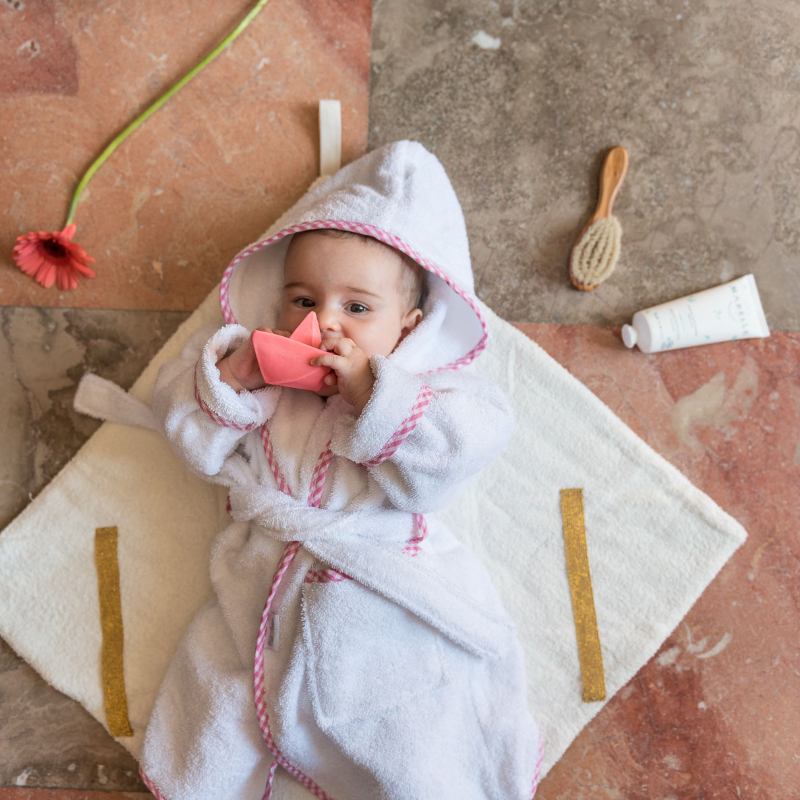 Baby, Bademantel, Kapuze, Weiß, Rosa Akzente