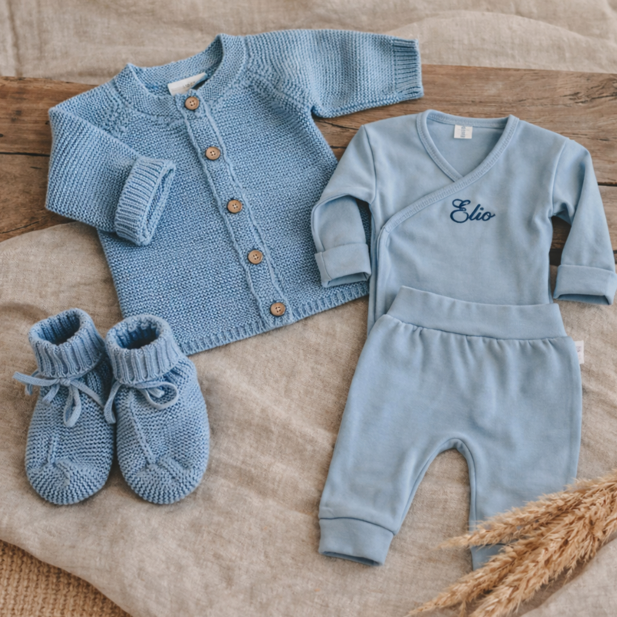 trage, babyset, knitwear, pullover, hose, socken
