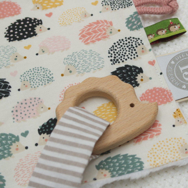 Stoff Muster, Hedgehog Pattern, Kinderdecke, Holzring, Greifspielzeug