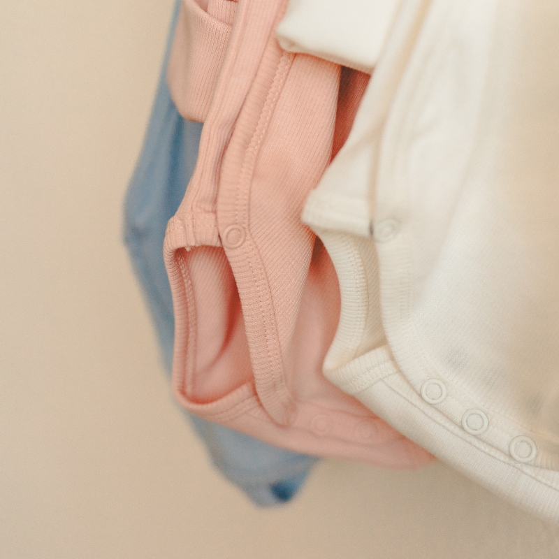 Baby-Body, Body Suit, Druckknöpfe, Pastellfarben, Kleidung