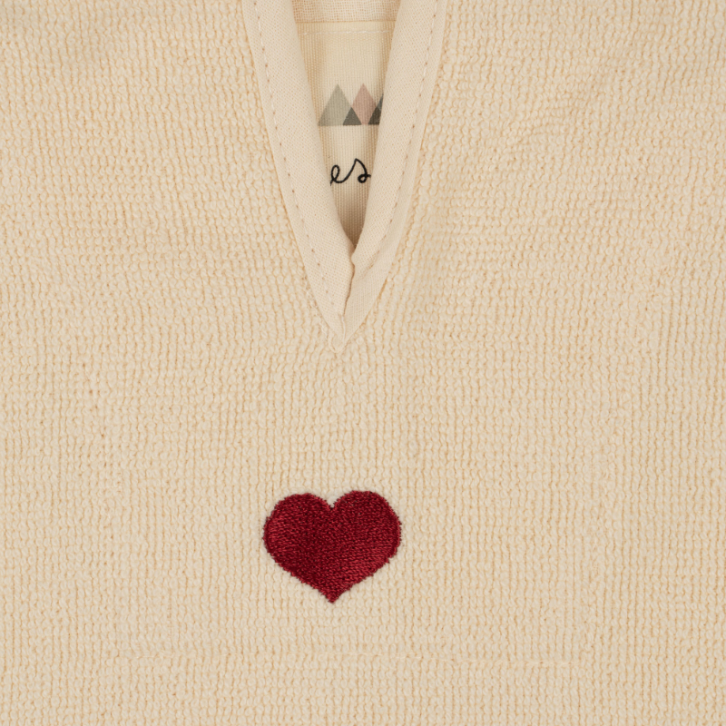 Herz-Applikation, cremefarbige Strickjacke, V-Ausschnitt, Stickerei, beige Pullover