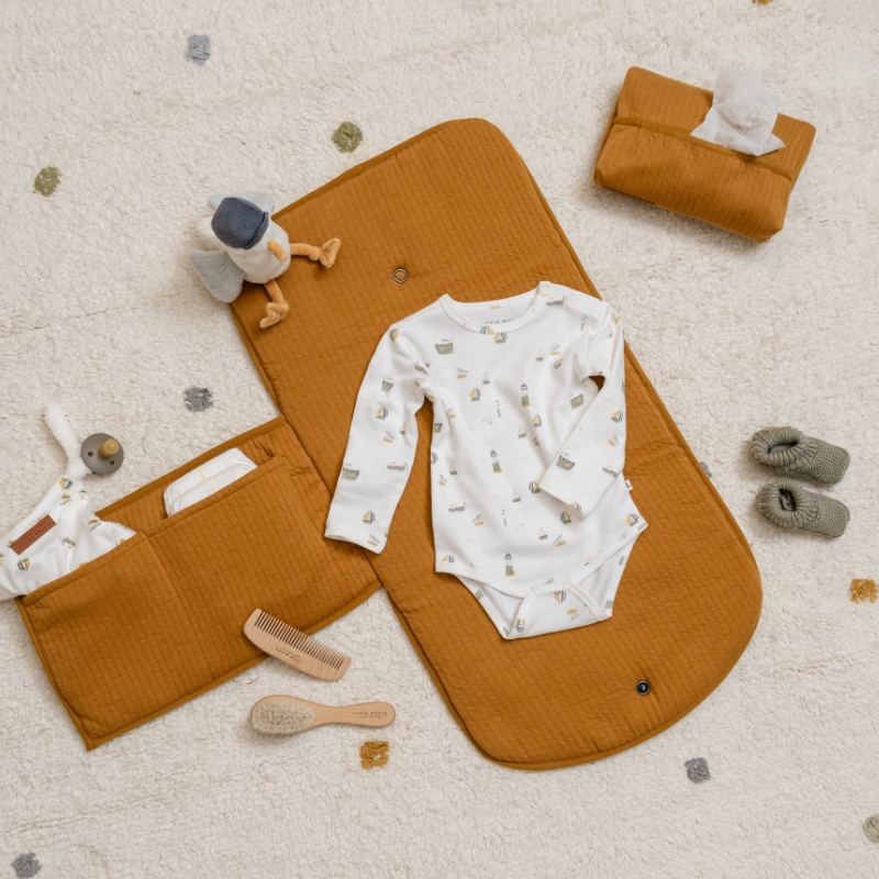 Baby-Set, Langarm-Body, Weiß mit Muster, Morgenmatte, Baumwoll-Quadrat-Unterlage