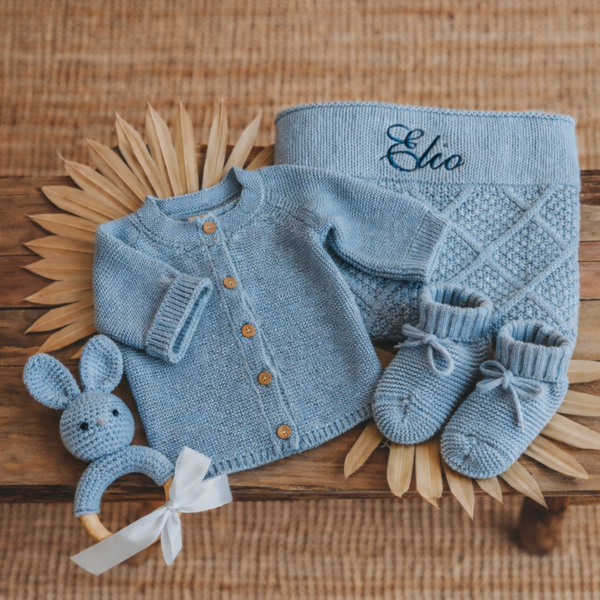 Baby-Cardigan, Gestricktes-Set, Blau, Söckchen/Booties, Rassel-Spielzeug