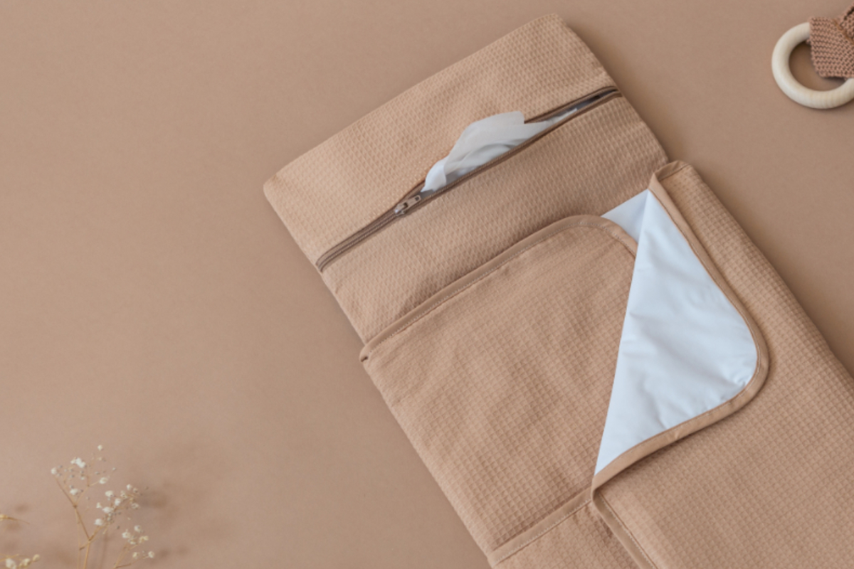 Wickelunterlagen & Windeltaschen
