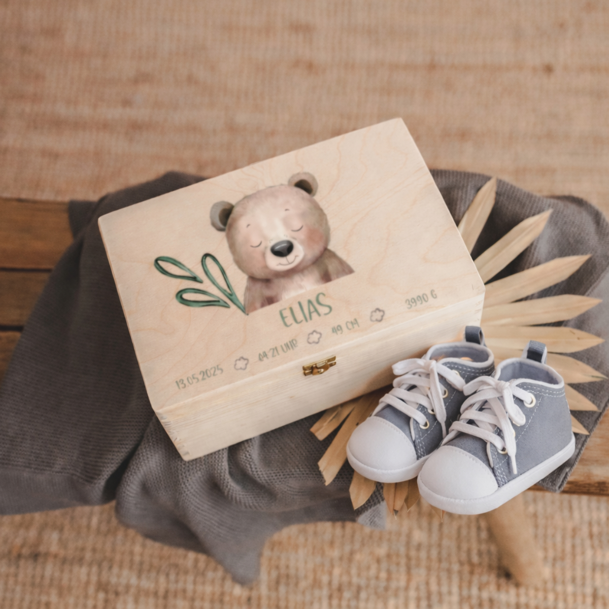 Holzkiste, Babybox, Bärchen, Sneaker, Baby Schuhe