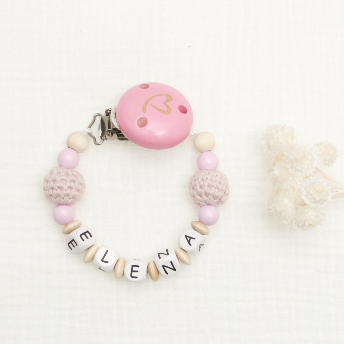 Baby-Armband, Bead-Armband, Pink, Alphabetperlen, gehäkelte Ballen