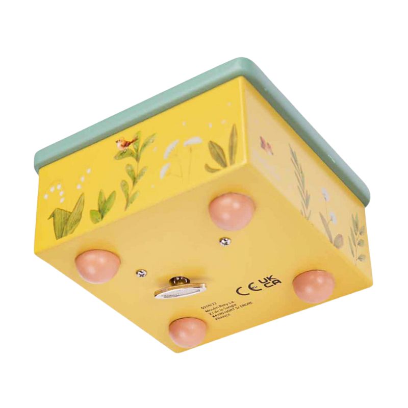 holzbox, holzbox mit mustern, gelb, blumenmotif, klein schlüsselanhänger