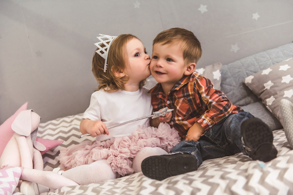 Kinder, Paar, Kleidung, Kuscheltiere?, Dekoration