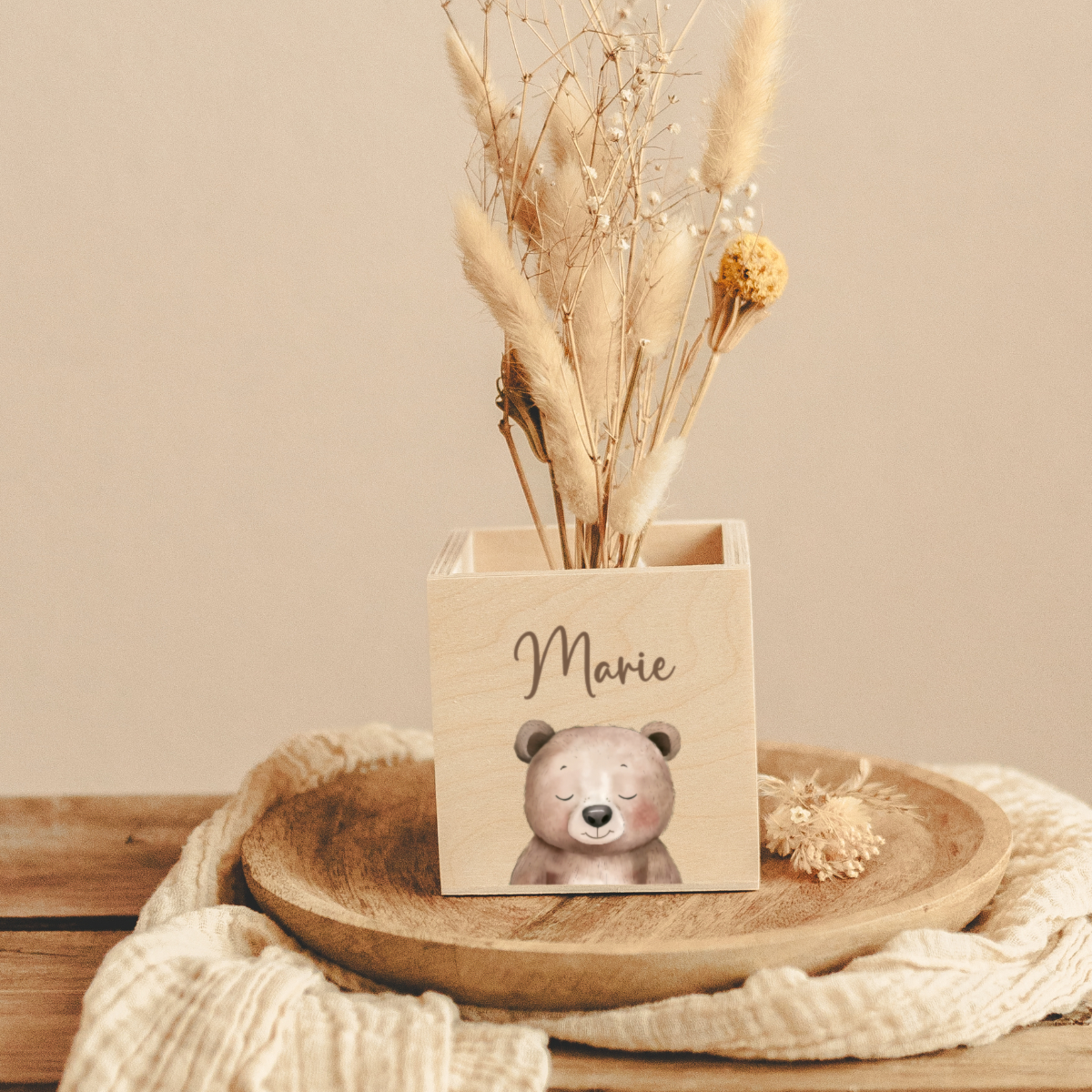 baby bear, wooden box, getrocknete blumen, neutrales beige, personalisierter name