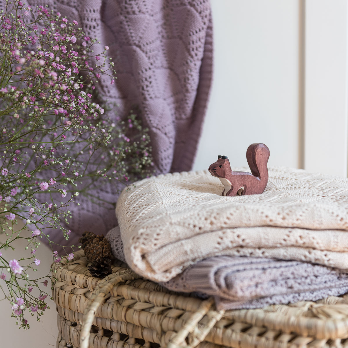 Korb, Decke, Strickware, Schlafzimmer-Deko, Holzfigur