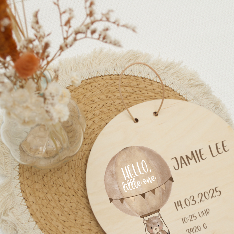 baby, birth, birth announcement, wooden plaque, hot air balloon