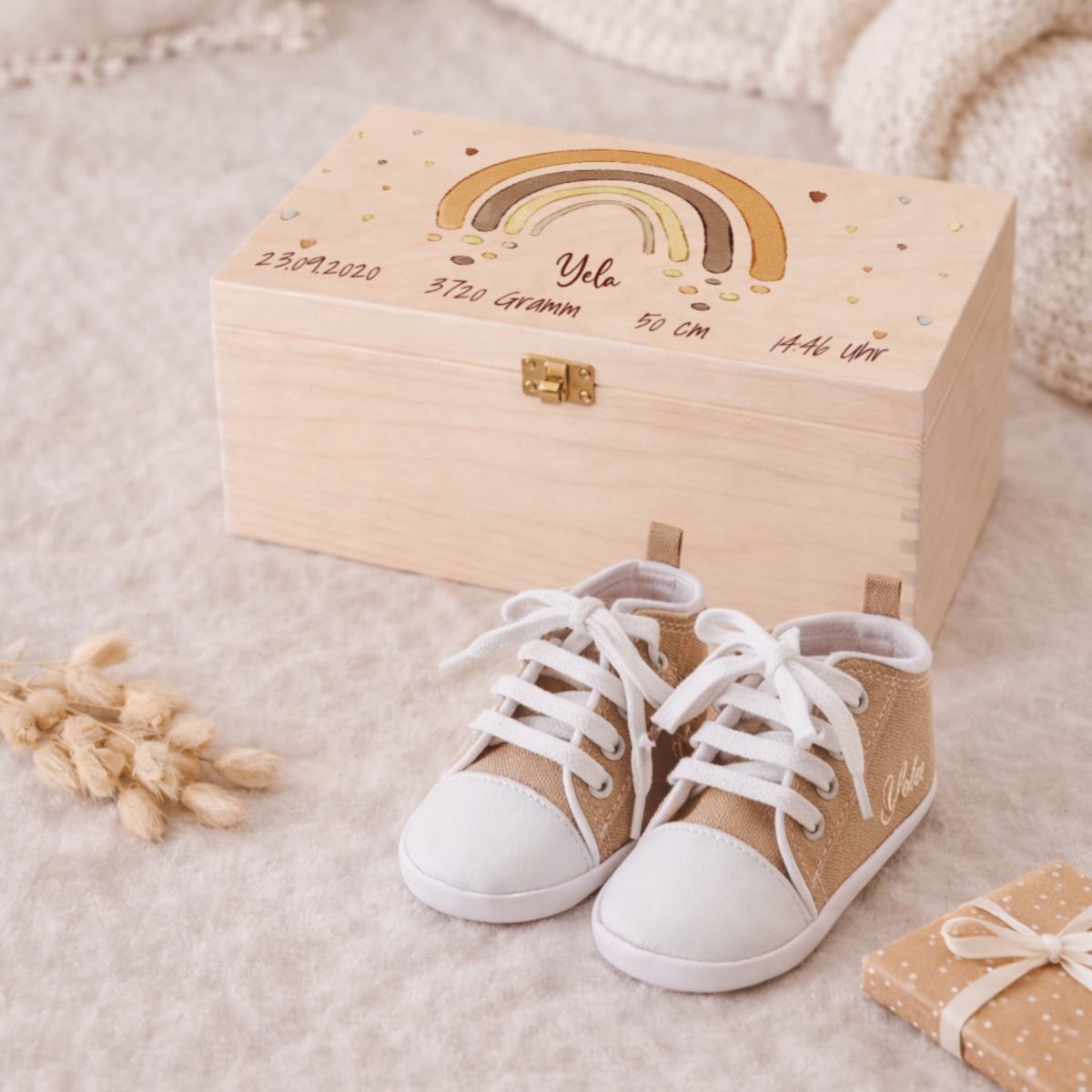 Kinderschuhe, Sneaker, Grau, Weiß, Holzbox