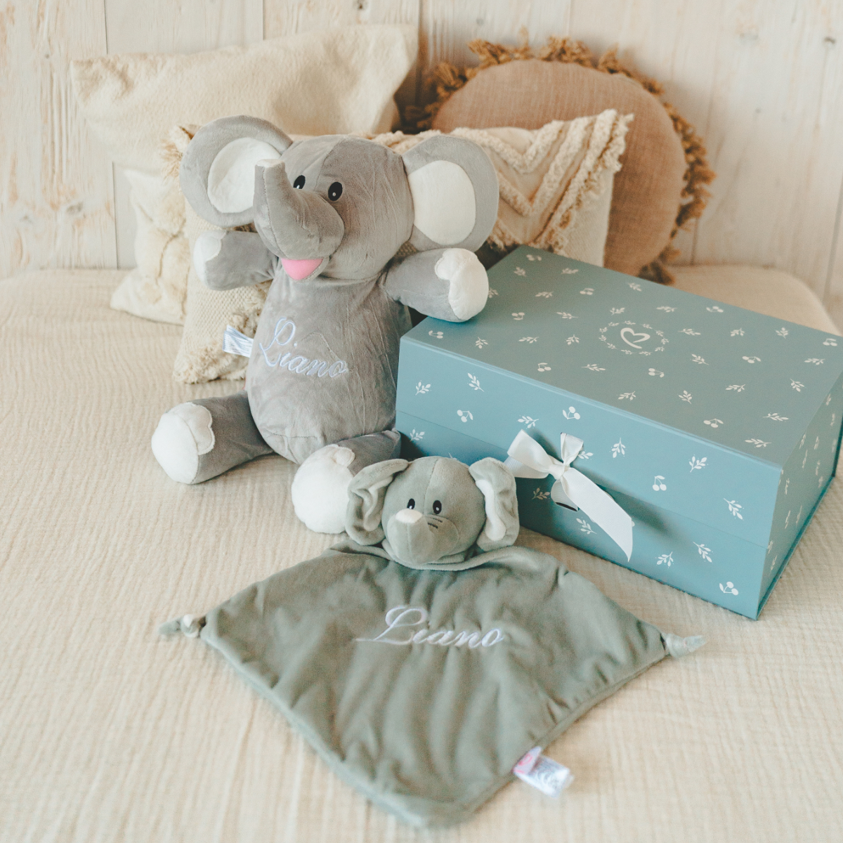 Plüschtier, Elefant, Kinderzimmer, Geschenkset, Samtig grau