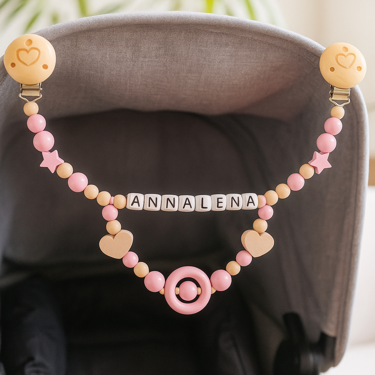 Kinderwagenkette, Beißkette, Perlenkette, Herzanhänger, Namensperlen