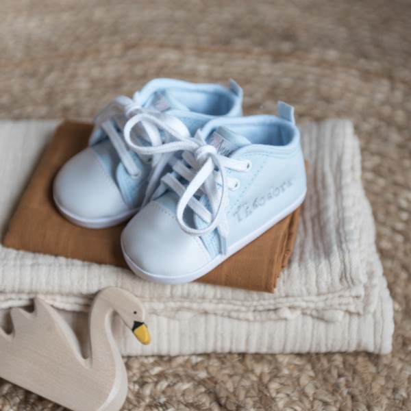 Knitted blanket and shoes, Blue