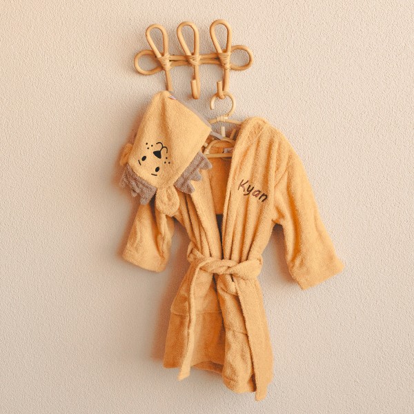 Children&#039;s gift set bathrobe, lion