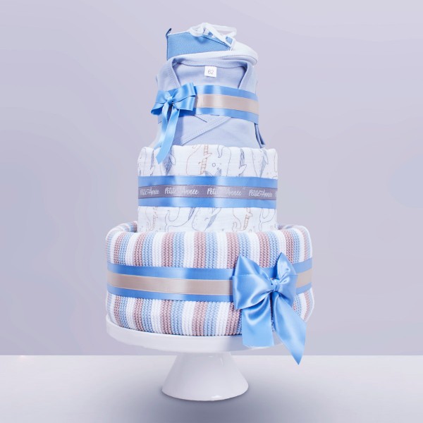 Windeltorte zur Geburt mit Strickdecke