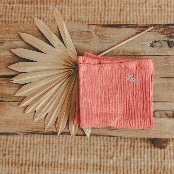 Nuscheli mit Namen 65x65 cm, Clay