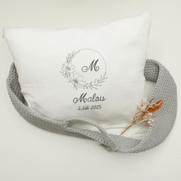 Coussin de naissance avec rinceau de fleurs, crème